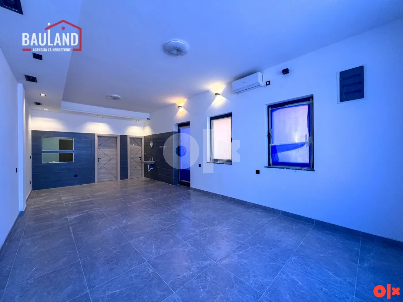 Višenamjenski poslovni prostor površine 70m2/ Stup 3