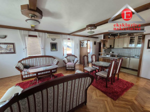 -CENTAR-Četverosoban stan površine 80 m2! ID 4108/ZP