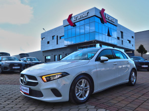 Mercedes A 180 D 7G-Tronic Sportpaket Style Full LED Novi model