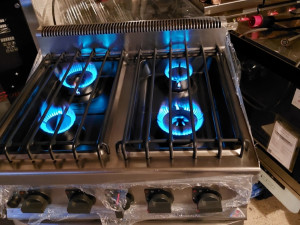 Sporet sa Pecnicom sve na PLIN jacina 21 Kw ugostiteljska oprema