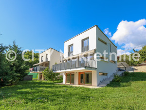 Moderna kuća sa dvorištem - Stari grad - Mošćanica - 142 m2