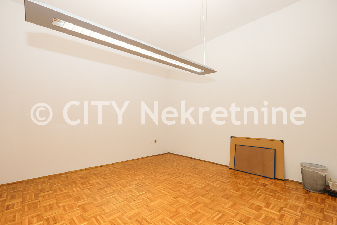 Poslovni prostor - Centar - Šip - 49 m2 3