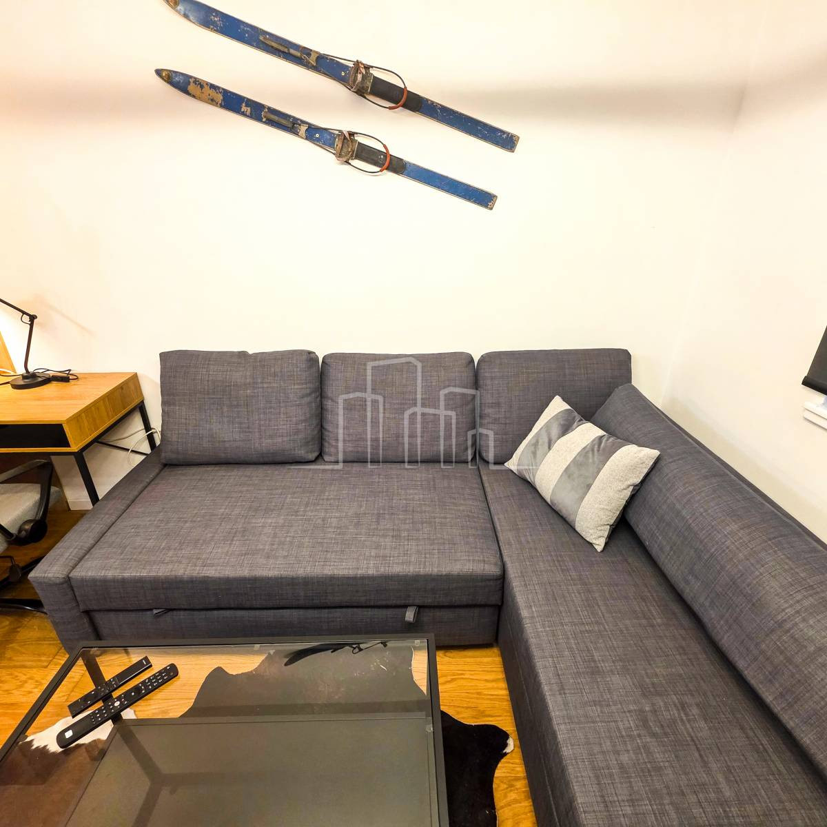 Opremljen apartman jedna spavaća 30m2 prodaja Jahorina 5