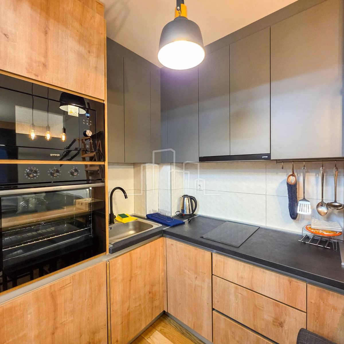 Opremljen apartman jedna spavaća 30m2 prodaja Jahorina 12