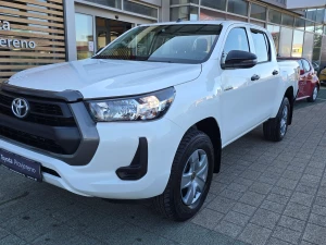 Toyota 2.4 D-4D 4x4 DC 110KW M/T6 COMFORT RADIO 2023
