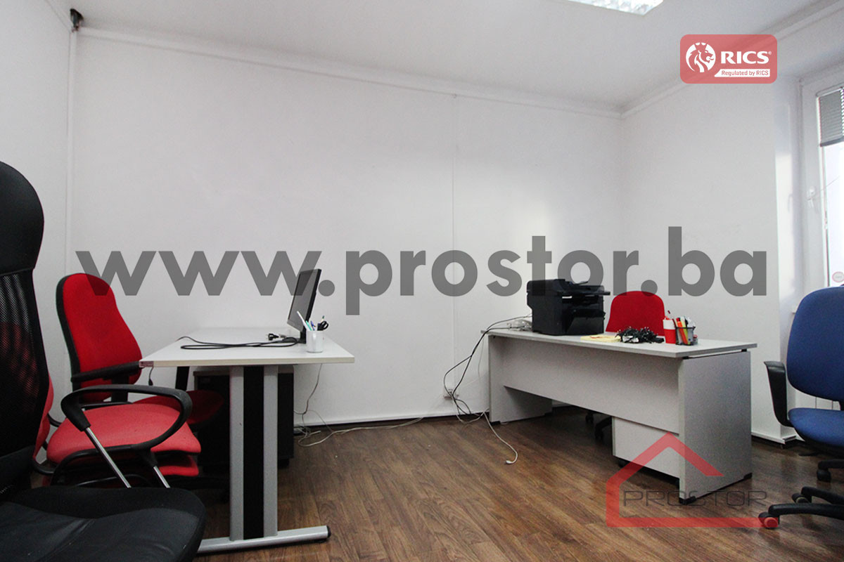 PROSTOR izdaje: Kuća, 400m2, Kovačići 10