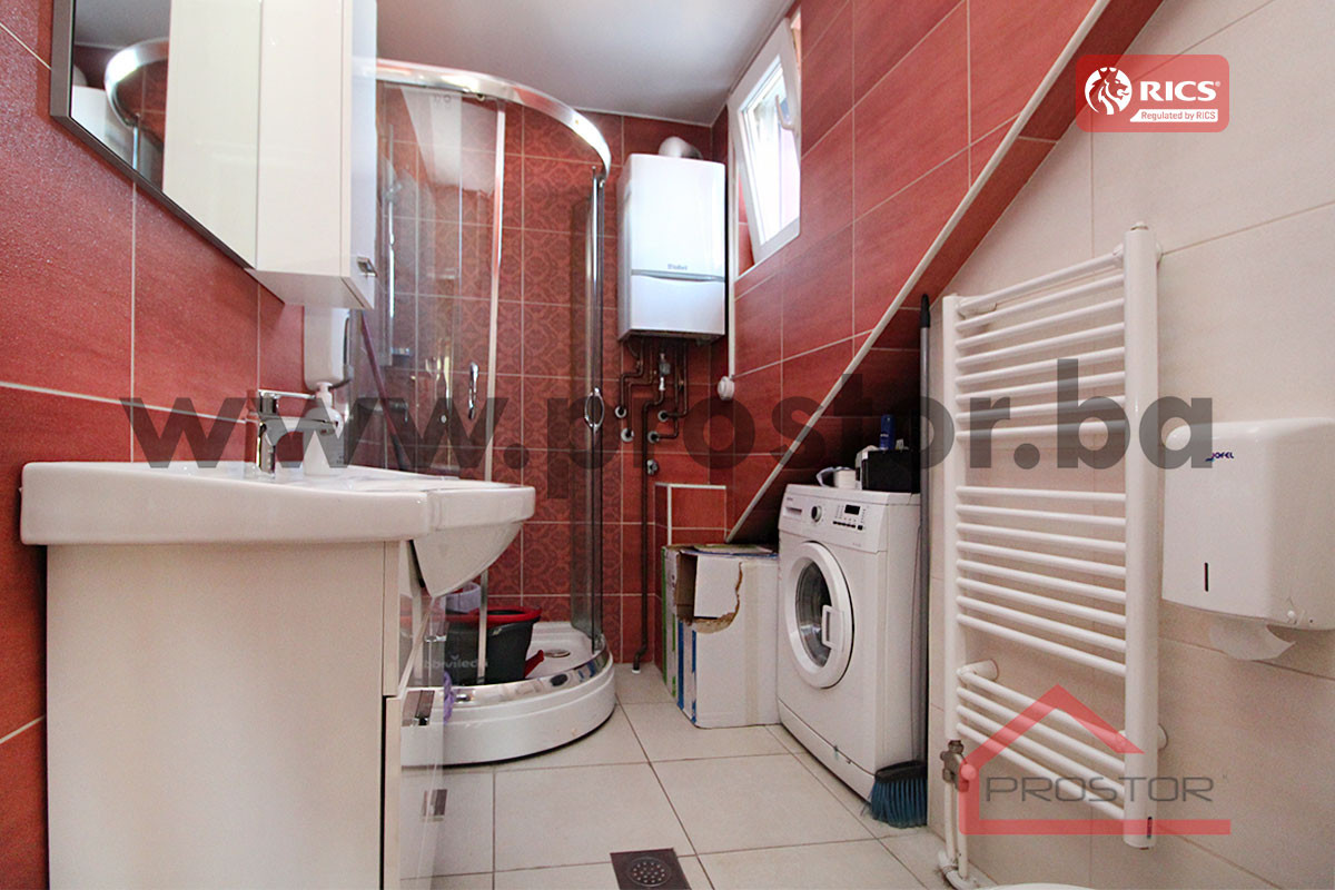 PROSTOR izdaje: Kuća, 400m2, Kovačići 13