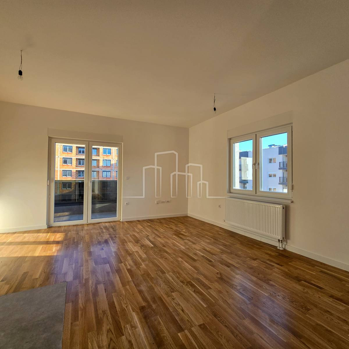 Komforan penthouse 99m2 sa 4 spavaće sobe  najam Istočno