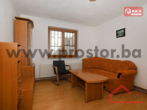 PROSTOR izdaje: Trosoban stan, Kromolj