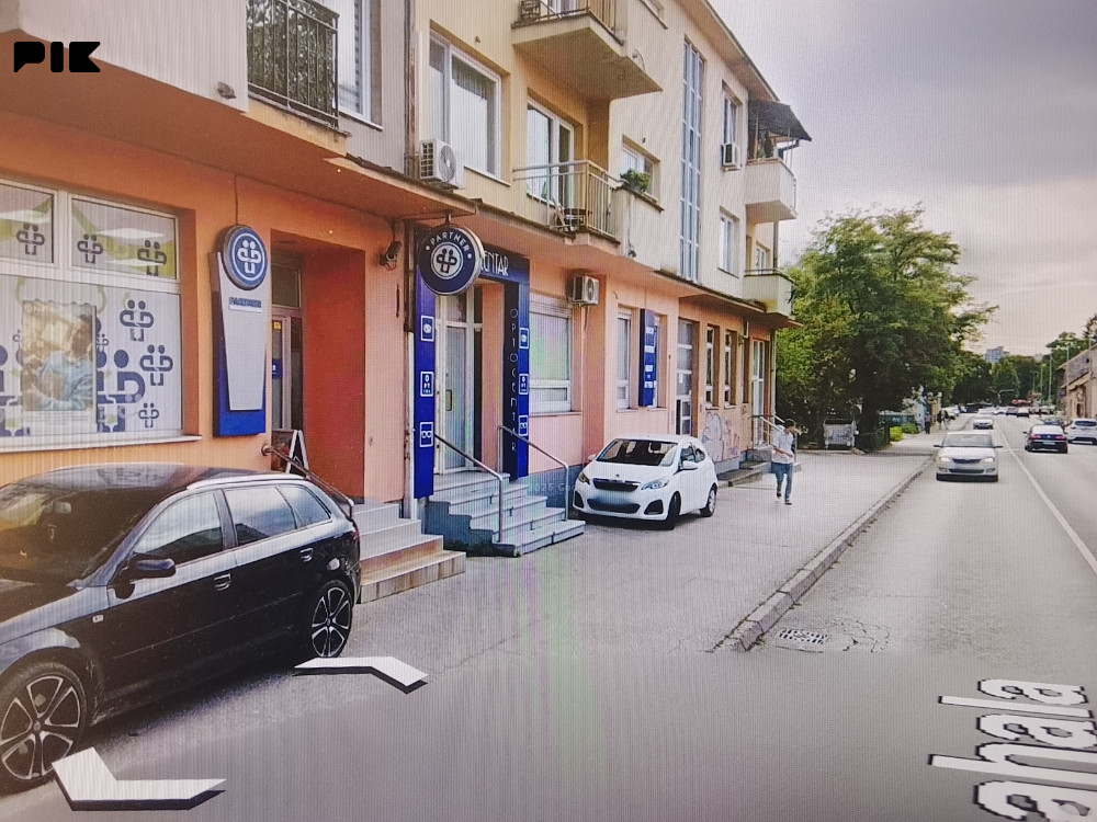 TUZLA - Poslovni prostor Tuzla 45m2 4