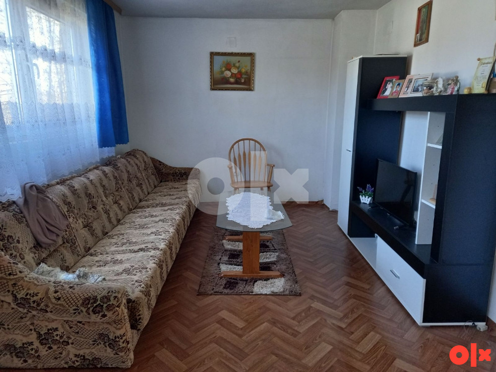 Kuća sa okucnicom 6
