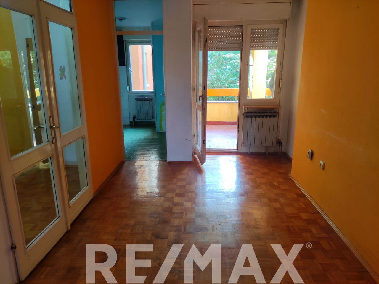 Trosoban porodičan stan 82m2,MEJDAN 10