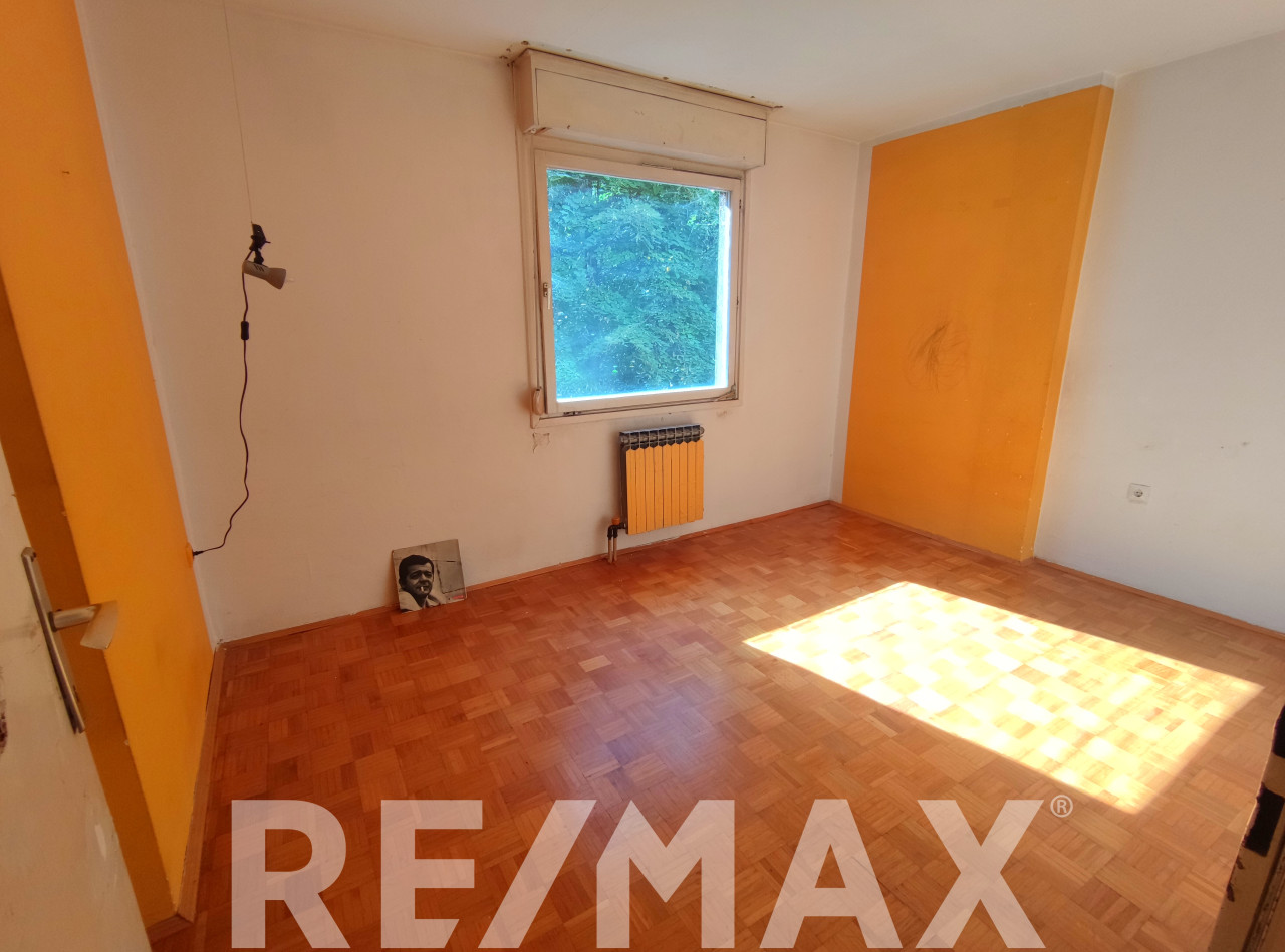 Trosoban porodičan stan 82m2,MEJDAN 15