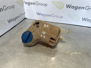Boca vode Audi A6 4F (fotografija 3)