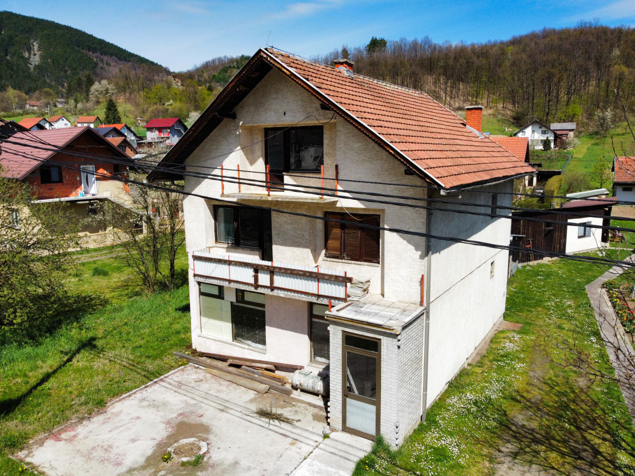 EOS / Kuća sa zemljištem / Žepče / 1.365 m2 3