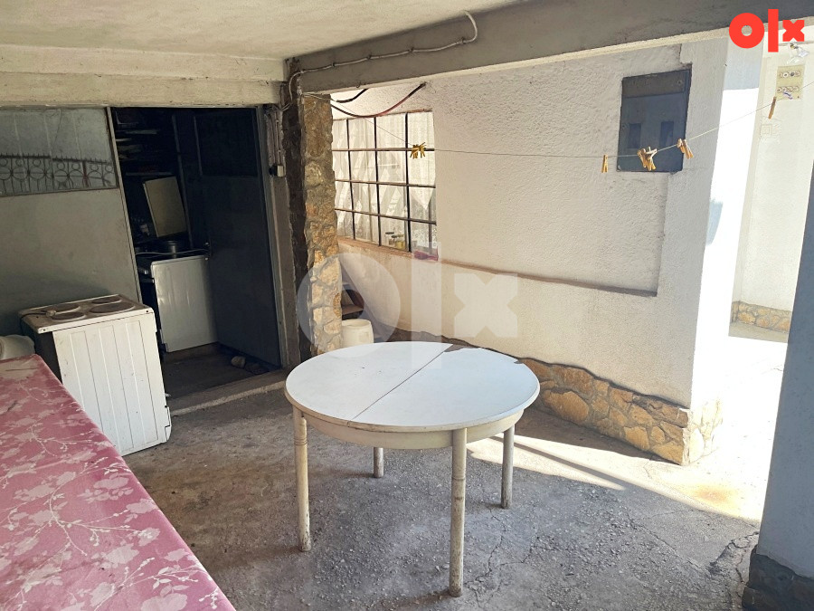 Kuća sa garažom i dvorištem, Tetovo 14
