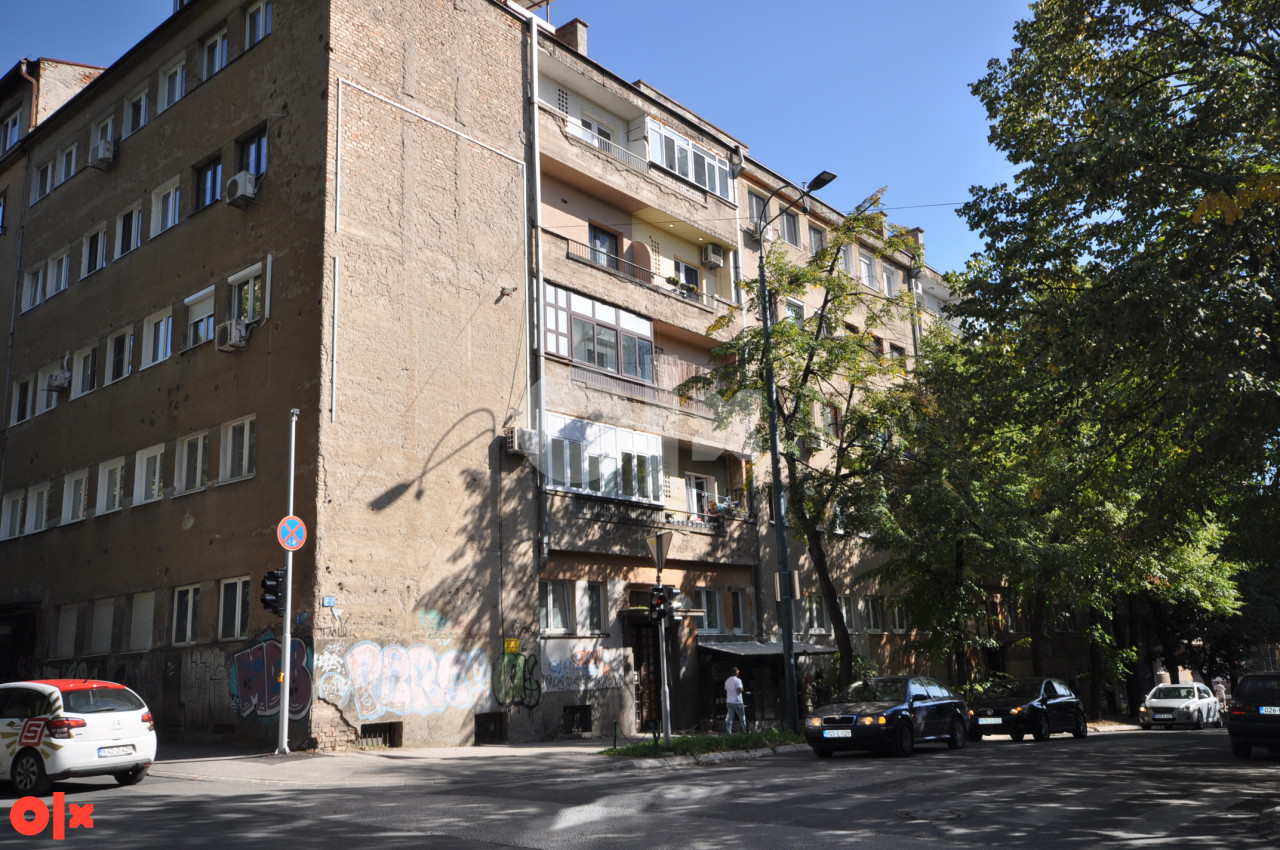 Trosoban stan Marijin Dvor- Centar