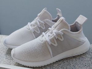 Ženske patike adidas tubular viral original Broj 38