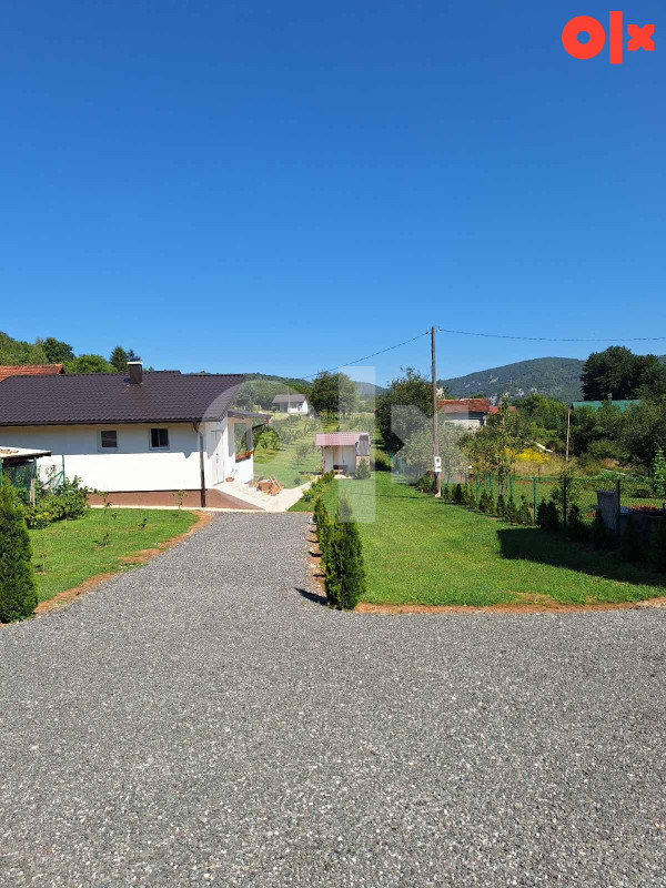 Vikendica Trnovo -Kijevo sa 2635m2 Zemljišta 12