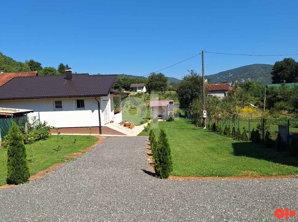 Vikendica Trnovo -Kijevo sa 2635m2 Zemljišta 13
