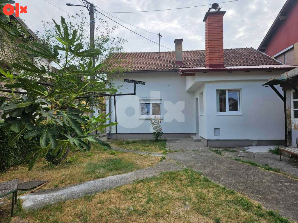 Mejdan, prodaja kuće sa okućnicom od 250m2