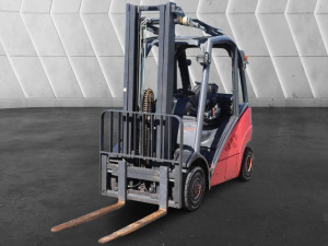 Viličar Linde H25 D-02 Triplex Diesel 2500kg 2017