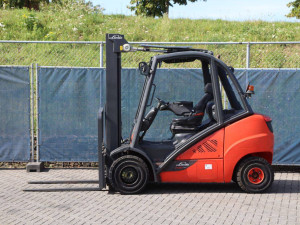 Viličar Linde H30 D EVO Triplex Diesel 3000kg 2017