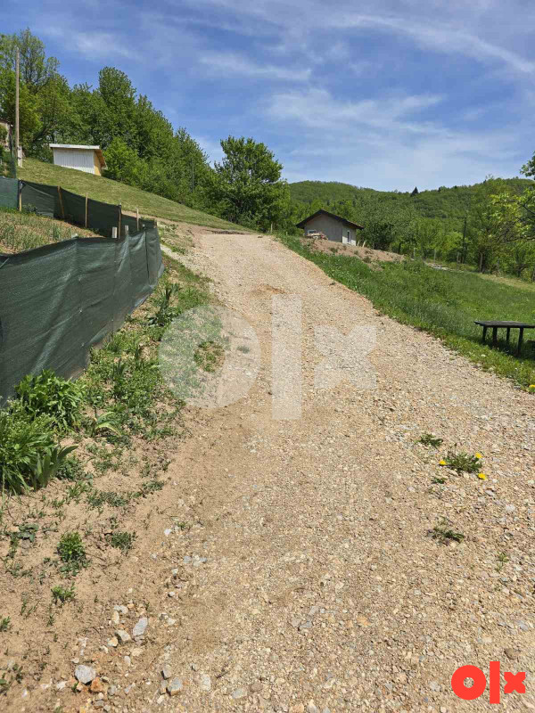 Vikendica  Kijevo Trnovo sa 2300m2 zemljišta 13
