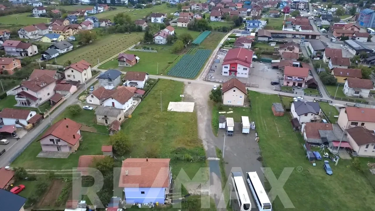 Atraktivno zemljište u Trnu - 1.000 m2 + susjedni plac 1.337 m2 3