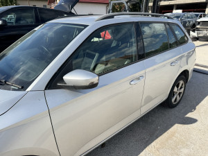 Skoda Fabia 2014 Prednja zadnja lijeva vrata