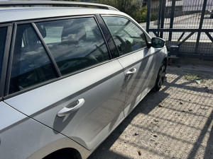 Skoda Fabia 2014 Prednja zadnja desna vrata