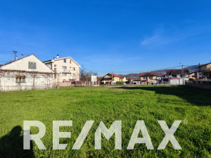 Plac 1696m2 Derviši za 2 poslovna objekta P+2, 12 parking mjesta