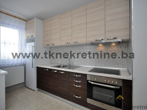 Namješten trosoban stan za studente 68 m2, Irac