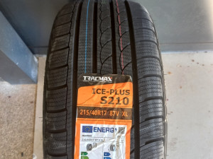 215 40 17 TRACMAX 215/40 17 ZIMSKE GUME R17 R 17 MS M S