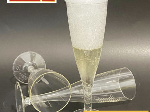 Plasticna casa za sampanjac  100 ml  10 kom  paket