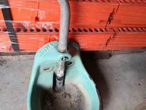 Oprema za svinje, pojilice za svinje, telad