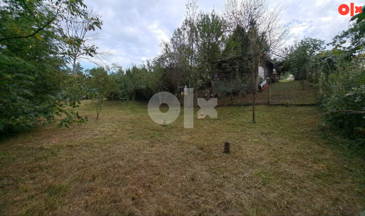 Zemljište sa Vikendicom Zavidovići Kovači 1394m2 3