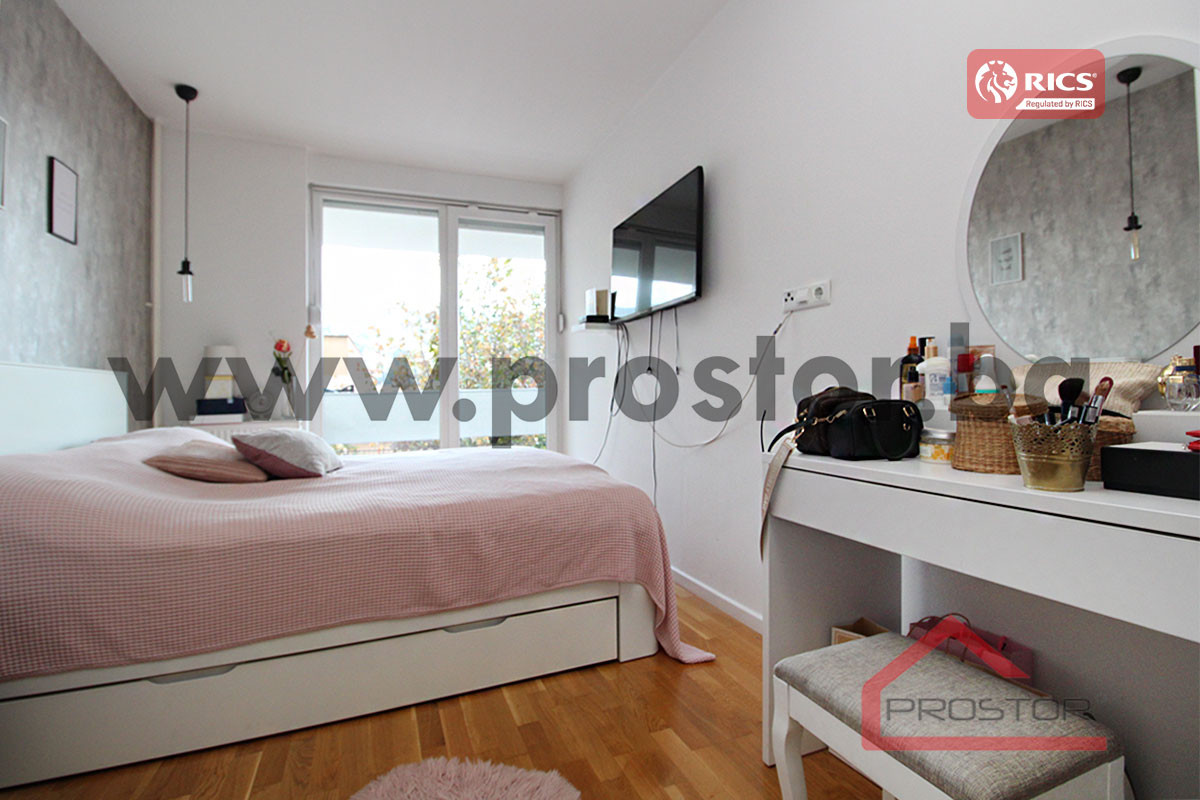PROSTOR prodaje: Trosoban adaptiran stan sa garažom, Centar 6