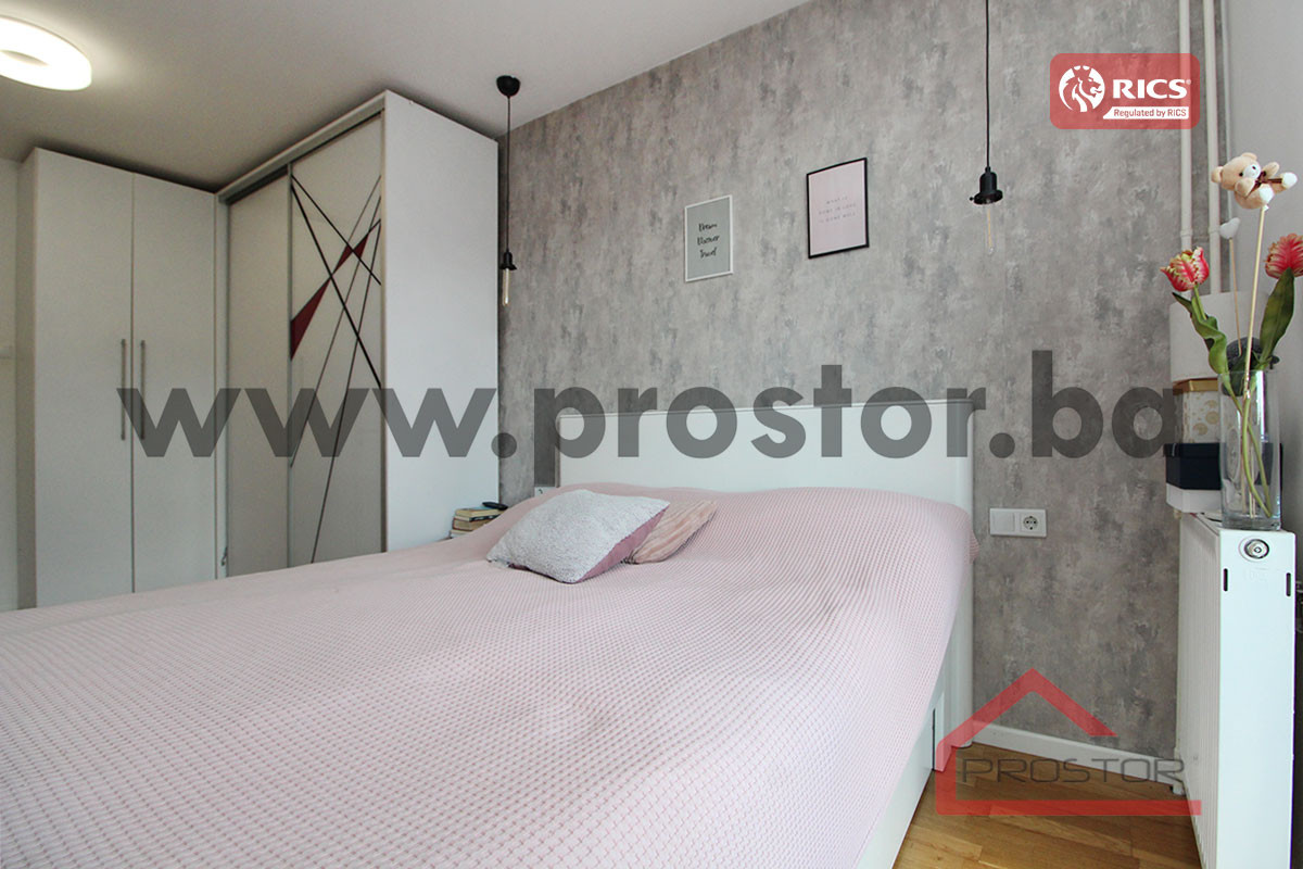 PROSTOR prodaje: Trosoban adaptiran stan sa garažom, Centar 7