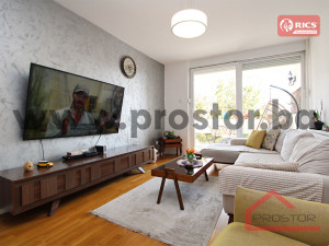 PROSTOR prodaje: Trosoban adaptiran stan sa garažom, Centar photo 2