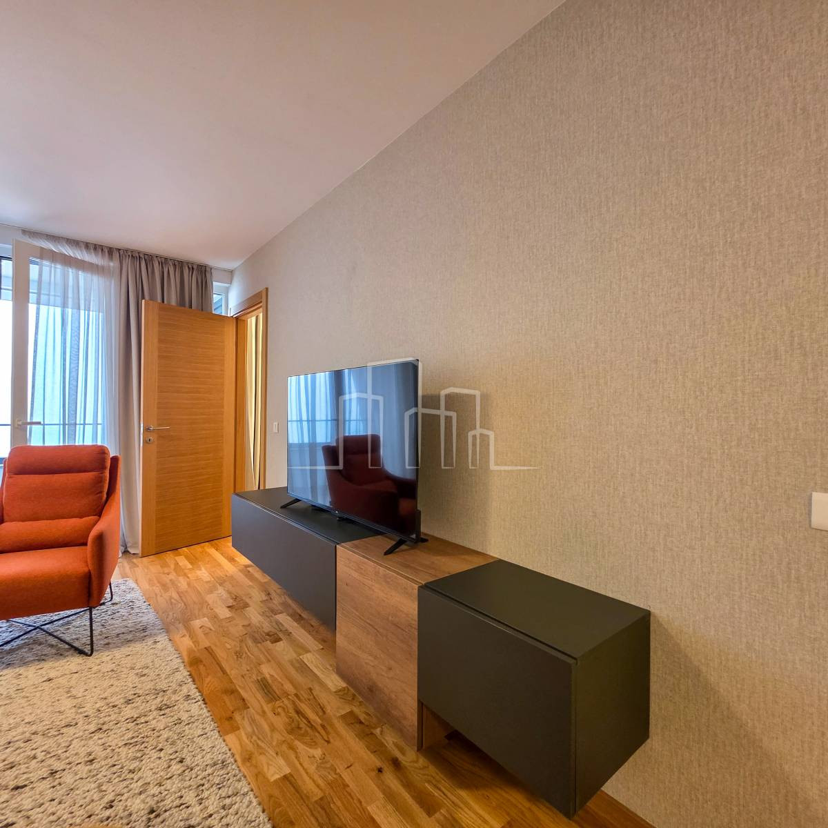 Nov apartman sa dvije spavaće sobe i garažom Jahorina 6