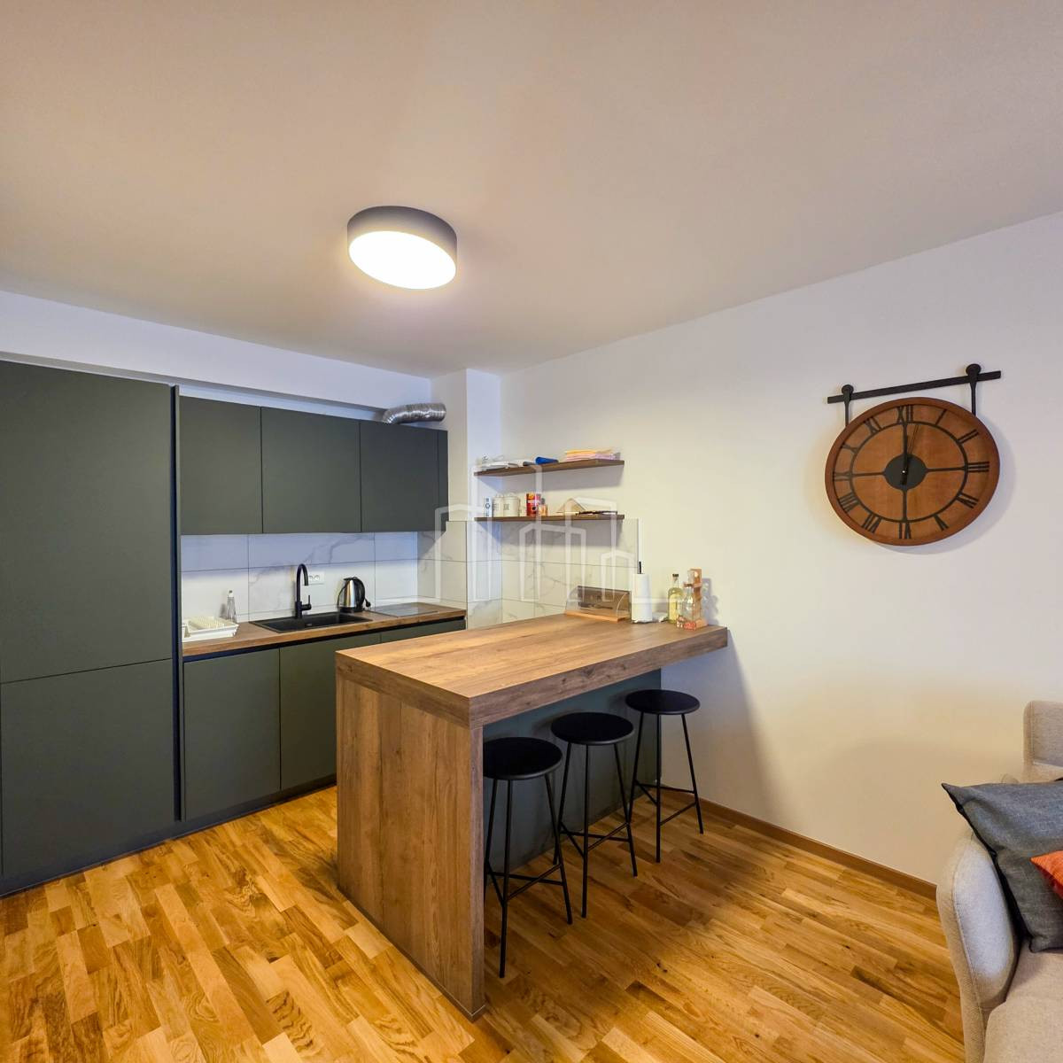 Nov apartman sa dvije spavaće sobe i garažom Jahorina 16
