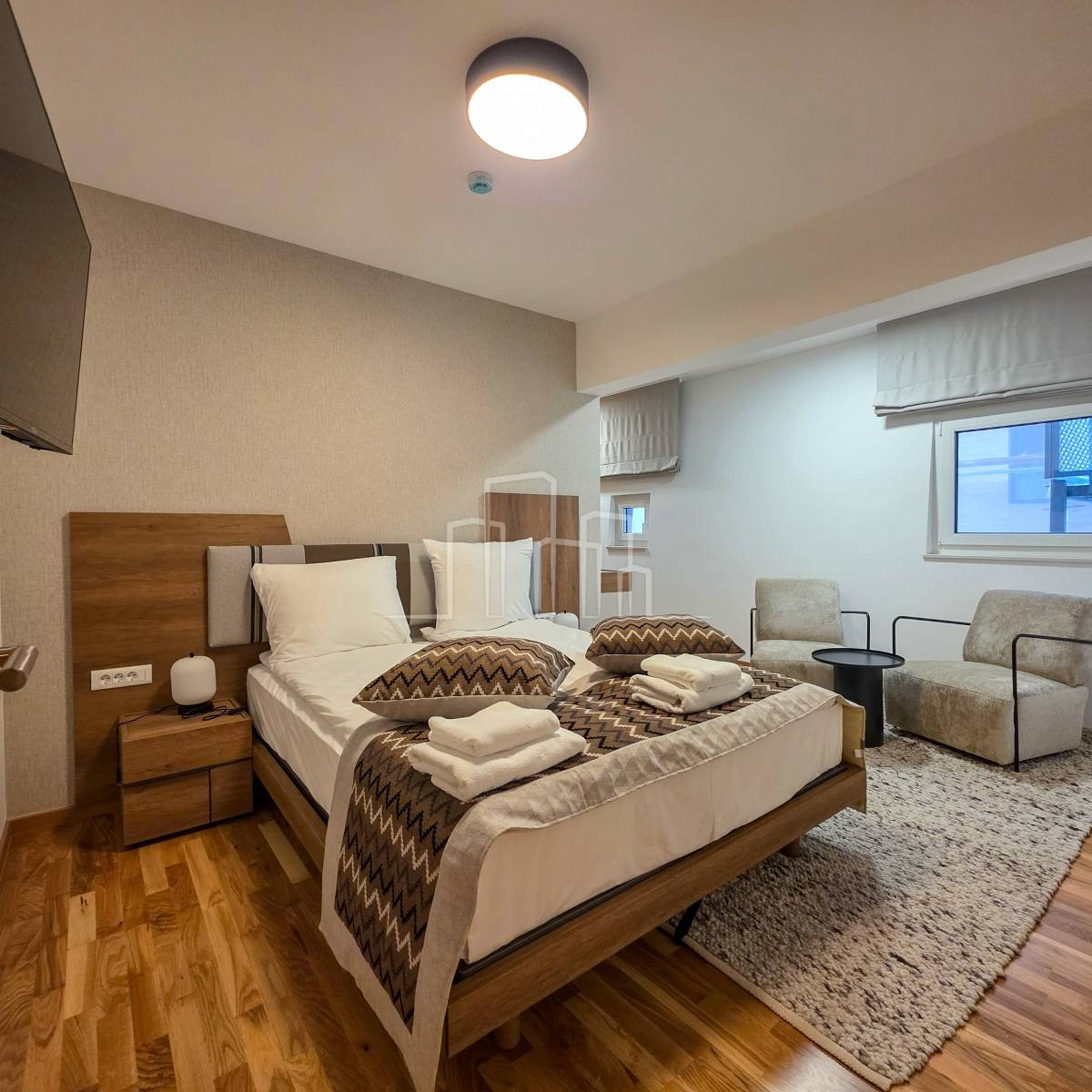 Nov apartman sa dvije spavaće sobe i garažom Jahorina 23