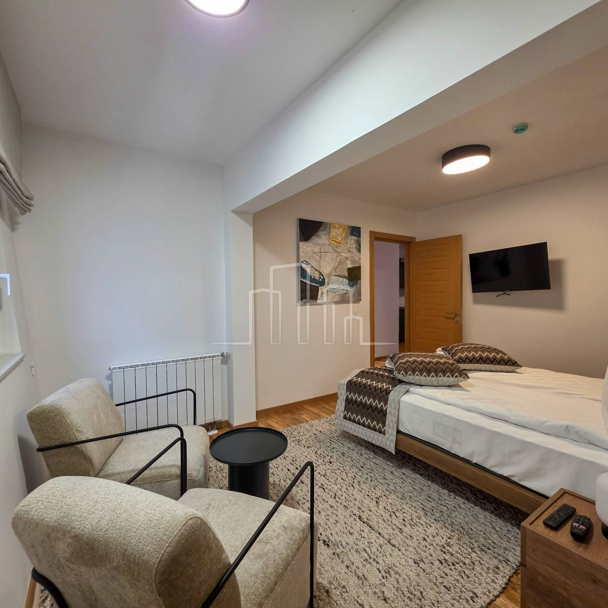 Nov apartman sa dvije spavaće sobe i garažom Jahorina 30