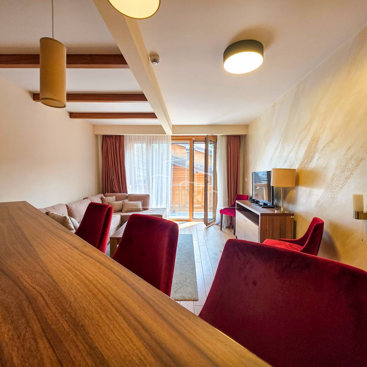 Opremljen apartman 52m2 sa 2 balkona Jahorina na prodaju 5
