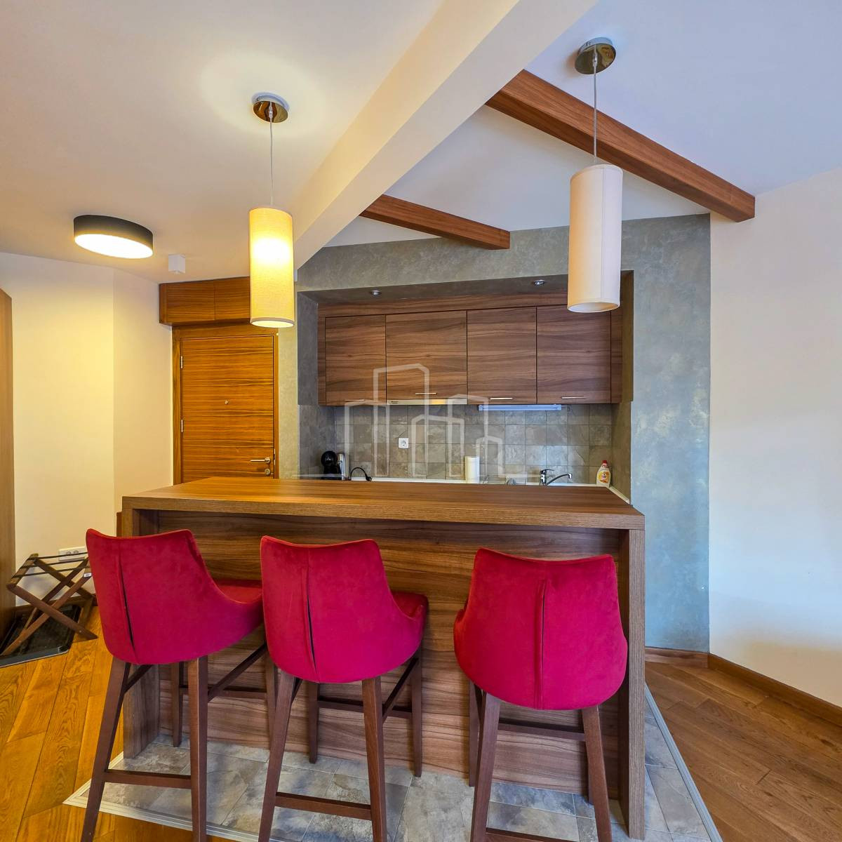 Opremljen apartman 52m2 sa 2 balkona Jahorina na prodaju 11