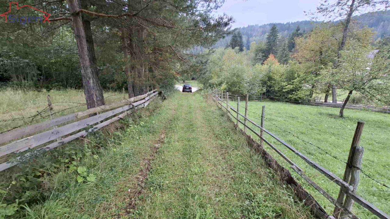 Agencija Sigenx prodaje/zemljište/1330 m2/Mokro/Kadino selo 5