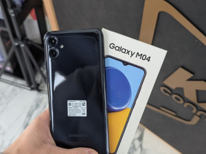 *Novo* Samsung Galaxy M04 4/64 Black