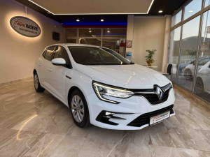 Renault Megane 1.5 DCI 2021. god. NEW MODEL LED FAROVI