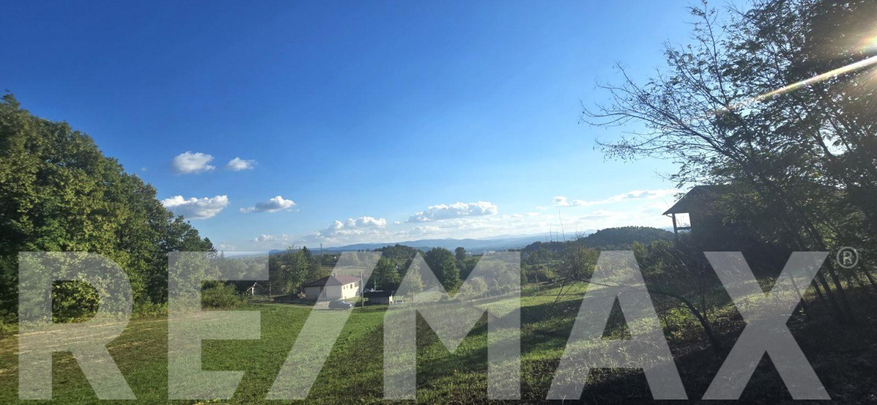 Prodaja ravnog odličnog zemljišta Glamočani 2